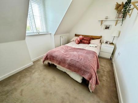 4 bedroom Detached house to let in Drummond Road, Andover, SP11