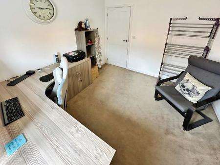 4 bedroom Detached house to let in Drummond Road, Andover, SP11