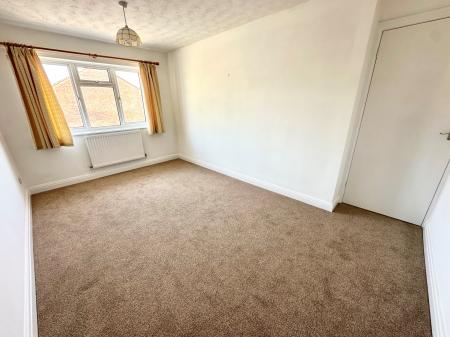 3 bedroom Detached house to let in Ayrshire Close, Fugglestone Red, Salisbury, SP2