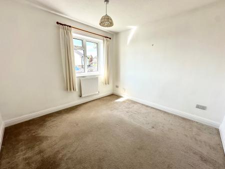 3 bedroom Detached house to let in Ayrshire Close, Fugglestone Red, Salisbury, SP2