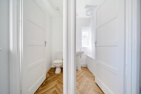 3 bedroom End of terrace house to let in Choulston Close, Netheravon, SP4