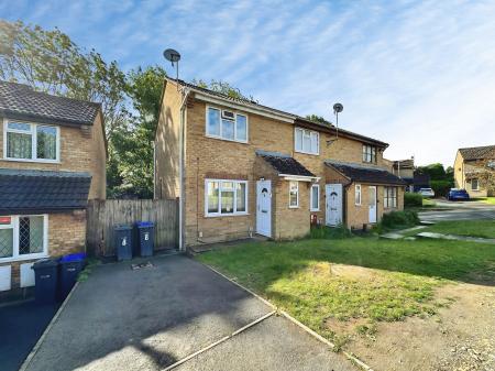 2 bedroom End of terrace house to let in Shropshire Close, Fugglestone Red, Salisbury, SP2
