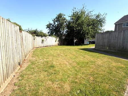 2 bedroom Flat for sale in Zouch Farm Road, Tidworth, SP9