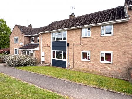 2 bedroom Flat for sale in Zouch Farm Road, Tidworth, SP9