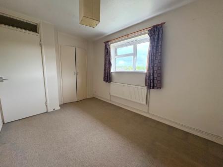 2 bedroom Flat for sale in Zouch Farm Road, Tidworth, SP9