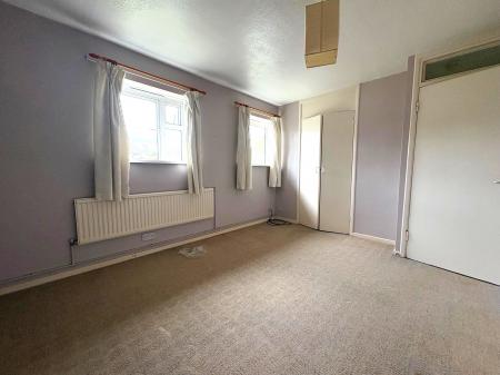 2 bedroom Flat for sale in Zouch Farm Road, Tidworth, SP9