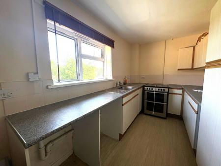 2 bedroom Flat for sale in Zouch Farm Road, Tidworth, SP9