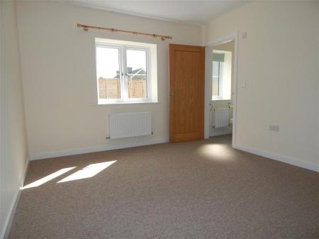 2 bedroom Bungalow for sale in Shrewton Road, Winterbourne Stoke, SP3