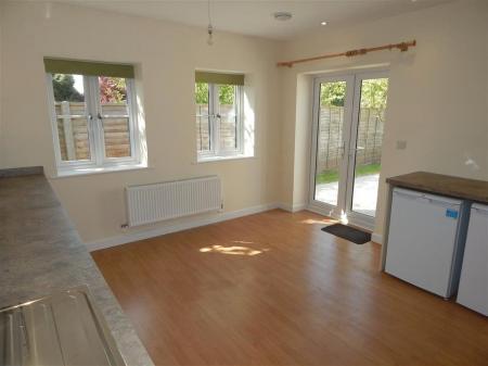 2 bedroom Bungalow for sale in Shrewton Road, Winterbourne Stoke, SP3