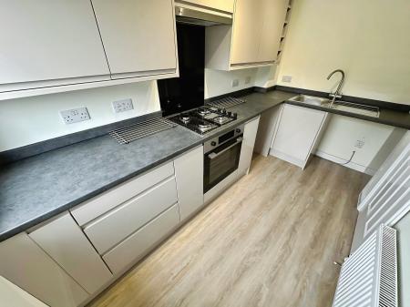 2 bedroom Terraced House to let in Avon Drive, Alderbury, SP5