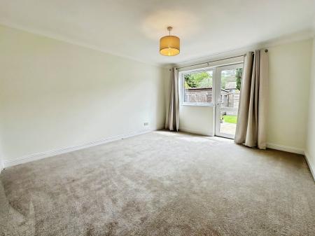 2 bedroom Terraced House to let in Avon Drive, Alderbury, SP5