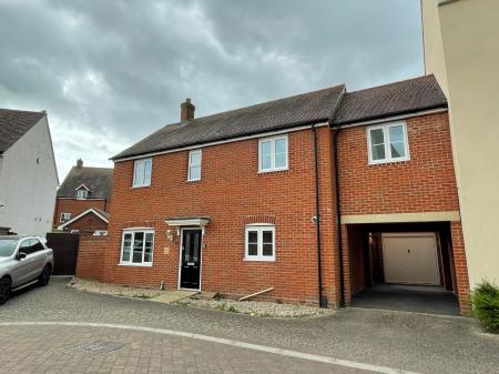 4 bedroom Semi-detached house to let in Conyger Road, Archers Gate, Amesbury, SP4