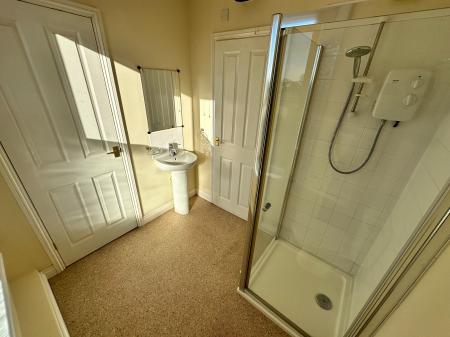 1 bedroom Studio flat to let in St Marks Road, Salisbury, SP1