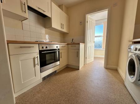 1 bedroom Studio flat to let in St Marks Road, Salisbury, SP1
