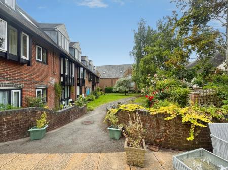 2 bedroom Flat for sale in St Ann Place, Salisbury, SP1