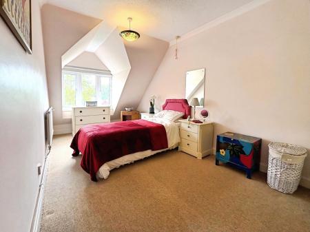 2 bedroom Flat for sale in St Ann Place, Salisbury, SP1