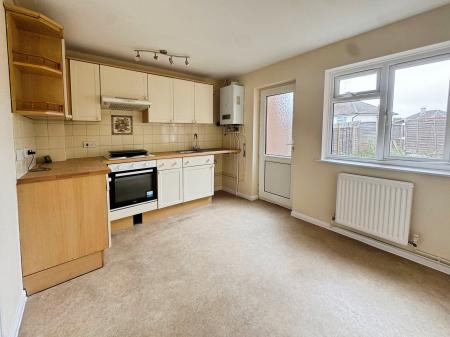 2 bedroom Terraced House to let in Mill Green Road, Amesbury, SP4