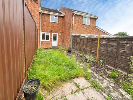 2 bedroom Terraced House to let in Mill Green Road, Amesbury, SP4