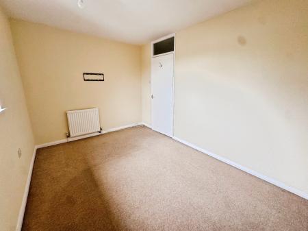 2 bedroom Terraced House to let in Mill Green Road, Amesbury, SP4
