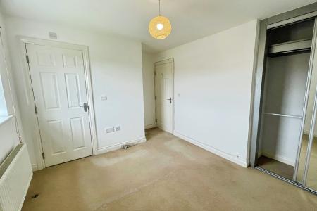 3 bedroom Terraced House to let in Shears Drive, Amesbury, SP4