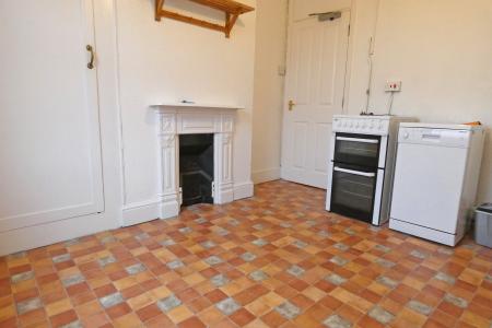 1 bedroom Flat to let in Wyndham Road, Salisbury, SP1