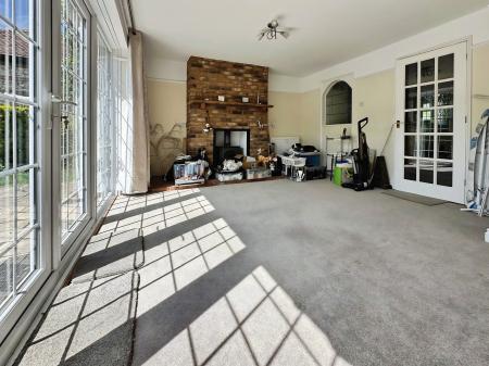 3 bedroom Semi-detached house to let in Newton Toney, Amesbury, SP4