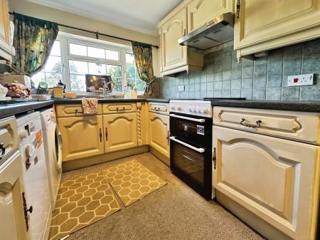 3 bedroom Semi-detached house to let in Newton Toney, Amesbury, SP4