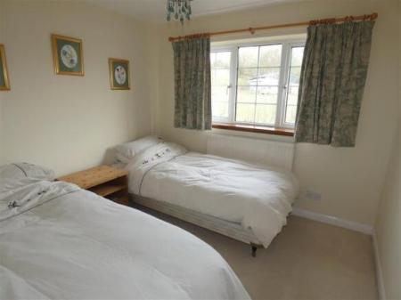 3 bedroom Semi-detached house to let in Newton Toney, Amesbury, SP4