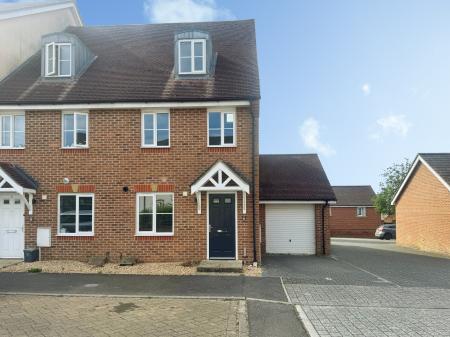 3 bedroom End of terrace house to let in Augusta Way East, Andover, SP11