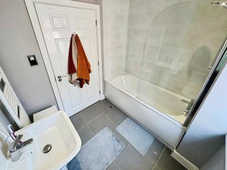 3 bedroom Detached house to let in Lancelot Way, Kings Gate, Amesbury, SP4
