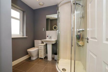 3 bedroom Detached house to let in Lancelot Way, Kings Gate, Amesbury, SP4