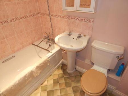 2 bedroom Flat to let in Gigant Street, Salisbury, SP1