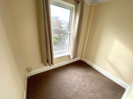 2 bedroom Flat to let in Elm Grove Road, Salisbury, SP1