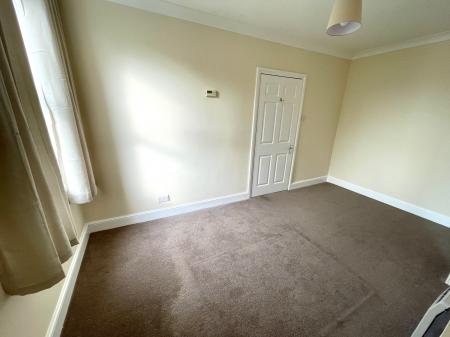 2 bedroom Flat to let in Elm Grove Road, Salisbury, SP1
