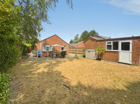 3 bedroom Bungalow for sale in Eyres Drive, Alderbury, SP5