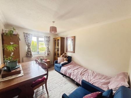3 bedroom Bungalow for sale in Eyres Drive, Alderbury, SP5