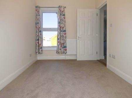 4 bedroom Terraced House to let in Devizes Road, Salisbury, SP2