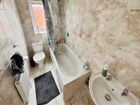 4 bedroom Terraced House to let in Devizes Road, Salisbury, SP2