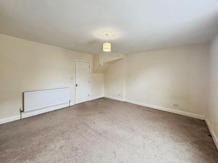 4 bedroom Terraced House to let in Devizes Road, Salisbury, SP2