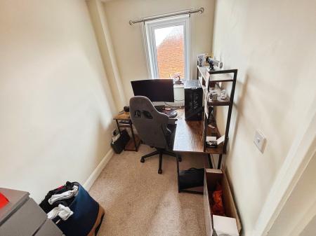4 bedroom Terraced House to let in Devizes Road, Salisbury, SP2