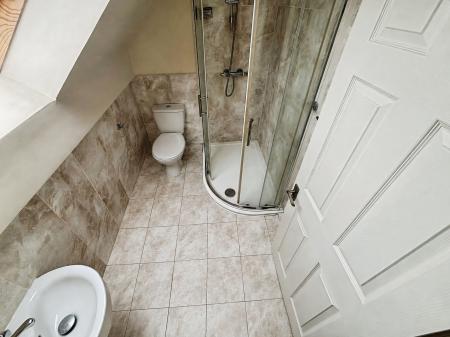 4 bedroom Terraced House to let in Devizes Road, Salisbury, SP2