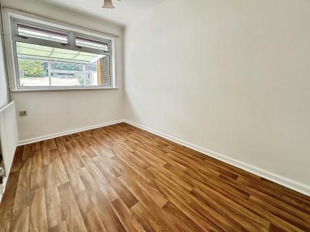 3 bedroom Bungalow to let in Balmoral Road, Salisbury, SP1