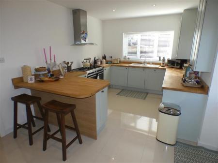 3 bedroom Bungalow to let in Morgans Vale Road, Redlynch, SP5