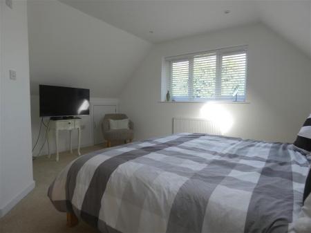 3 bedroom Bungalow to let in Morgans Vale Road, Redlynch, SP5