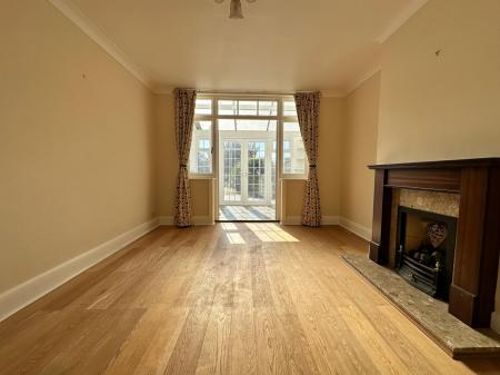3 bedroom Semi-detached house to let in Harper Road, Salisbury, SP2