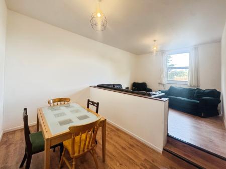 3 bedroom Flat for sale in Castle Street, Salisbury, SP1