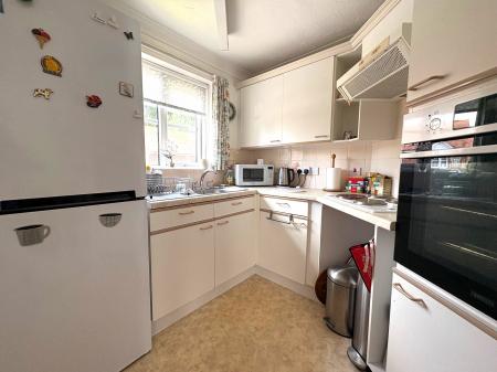 2 bedroom Flat for sale in Castle Street, Salisbury, SP1
