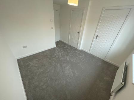 2 bedroom End of terrace house to let in Finch Close, Salisbury, SP2