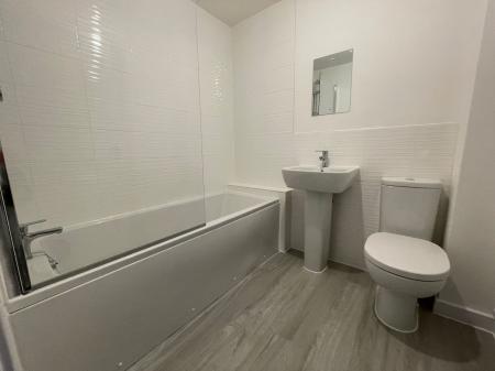 2 bedroom End of terrace house to let in Finch Close, Salisbury, SP2