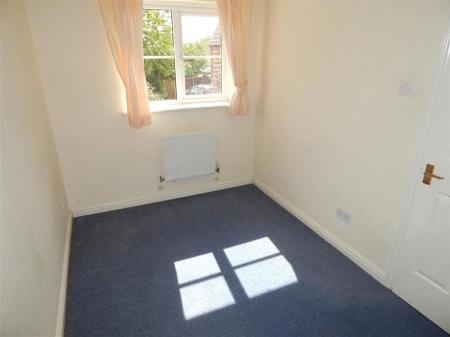 2 bedroom Terraced House to let in Beauchamp Drive, Amesbury, SP4
